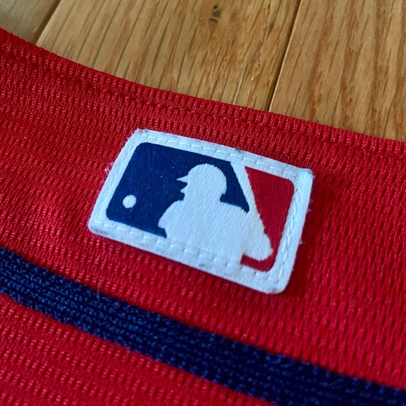 Majestic Red Braves Jersey - Women’s Small - Picture 4 of 5